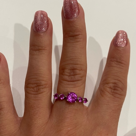 INTERGEM Pink / Purple Sapphire 5-Stone Accent Silver Plated Ring - Size 6.5 - Picture 5 of 9